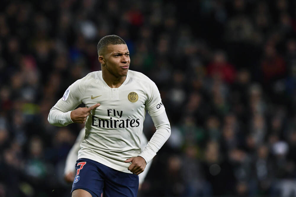 外媒：波兰全民军事培训计划将启动